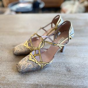 Vintage Prada “Oro Antico” silk brocade heels | 9